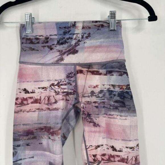 Lululemon Wunder Under High-Rise 7/8 Leggings Luxtreme Sunrise Silhouette Size 2 - Picture 8 of 10